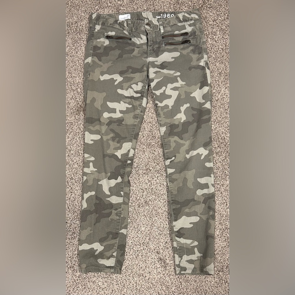 Women’s Camo Gap Jeans